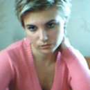 Hot and Horny Gwenn Wants to Play on Sex Cam